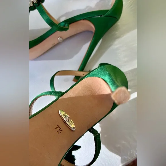 Badgley Mischka Women's Basile Dress Sandal green satin crystals wedding evening - Picture 6 of 7